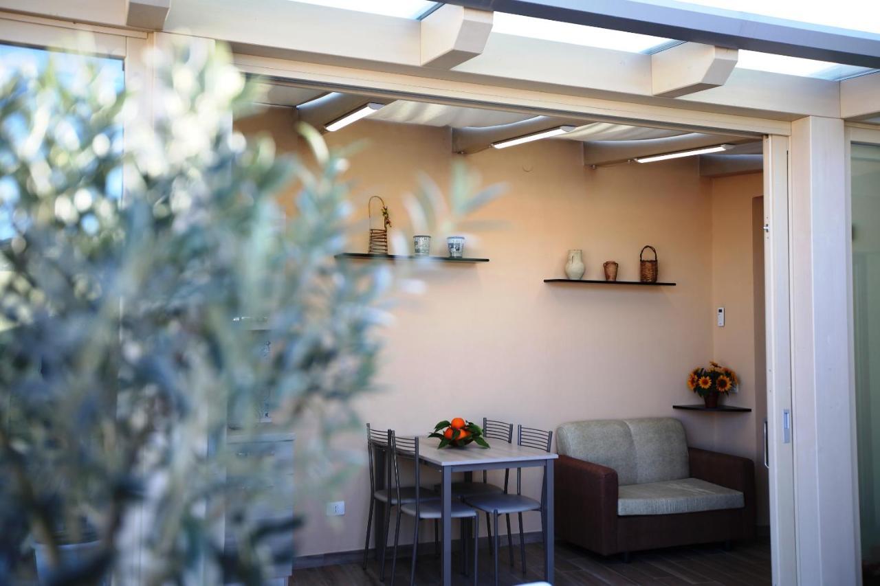 Re Sole Case Vacanze - Esclusivo Attico M A R T E Con Spaziosissima Terrazza Solarium Attrezzata Avola Extérieur photo