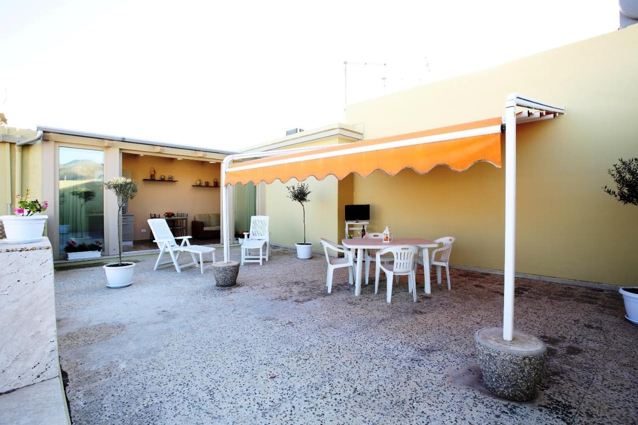 Re Sole Case Vacanze - Esclusivo Attico M A R T E Con Spaziosissima Terrazza Solarium Attrezzata Avola Extérieur photo