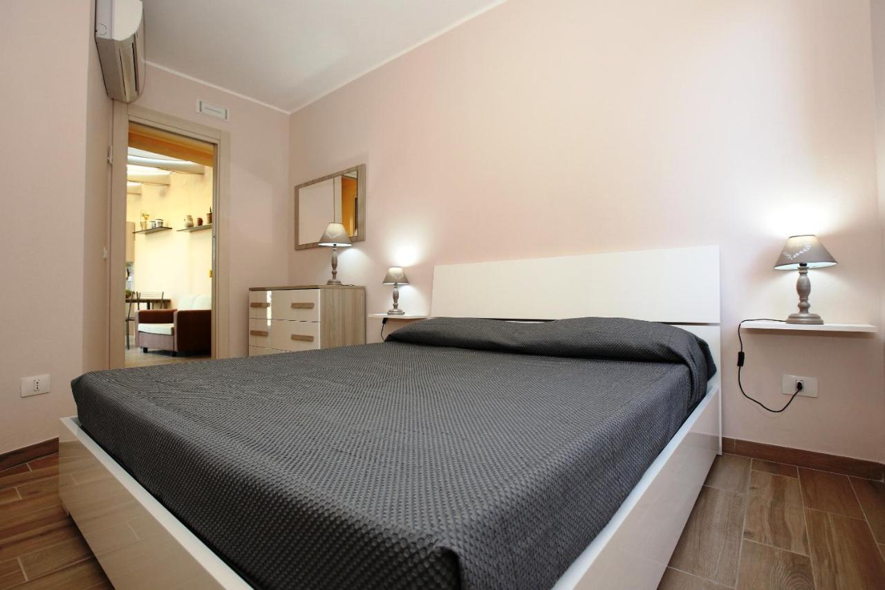 Re Sole Case Vacanze - Esclusivo Attico M A R T E Con Spaziosissima Terrazza Solarium Attrezzata Avola Extérieur photo