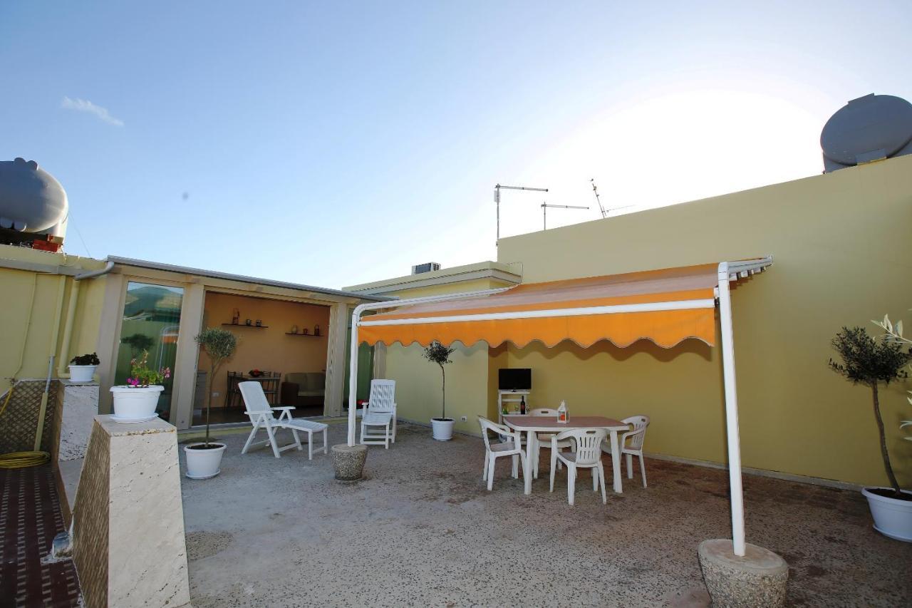 Re Sole Case Vacanze - Esclusivo Attico M A R T E Con Spaziosissima Terrazza Solarium Attrezzata Avola Extérieur photo